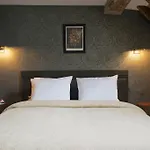 Hotel Boutique Sint Jacob 4*